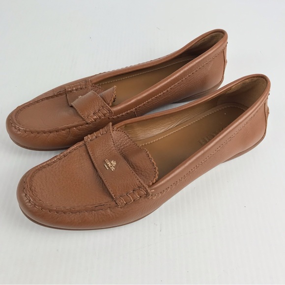 Coach Shoes Coach Tan Flats Size 95b Poshmark